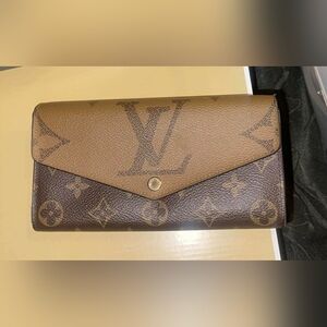 Louis Vuitton Wallet Giant Authentique